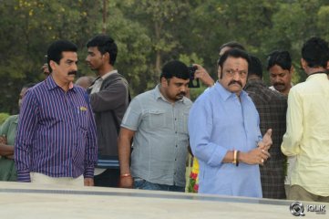 NTR Family Visit to NTR Ghat 2016